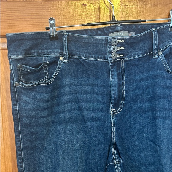 Torrid Dark Blue Super Soft Jeggings EUC 24R - Picture 3 of 11